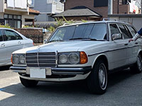 W123