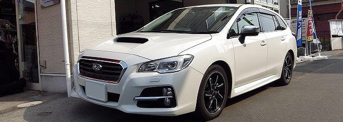 SUBARU:レヴォーグにミューレンシート。