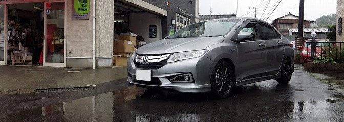 HONDA:グレイスにミューレンシート装着。