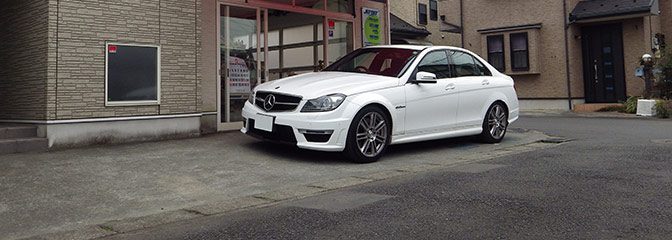 BENZ:W204/C-63にレカロシート装着。